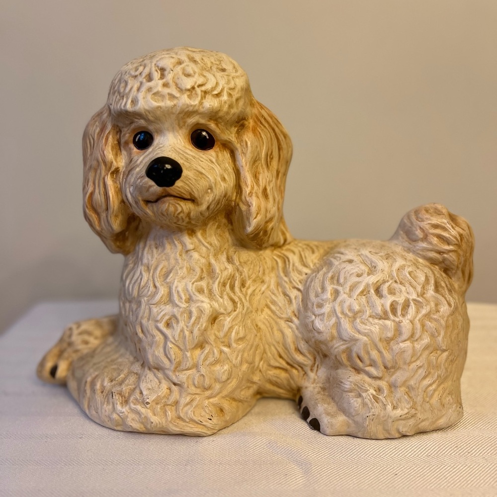 Dog Statue - Picture 2 of 4